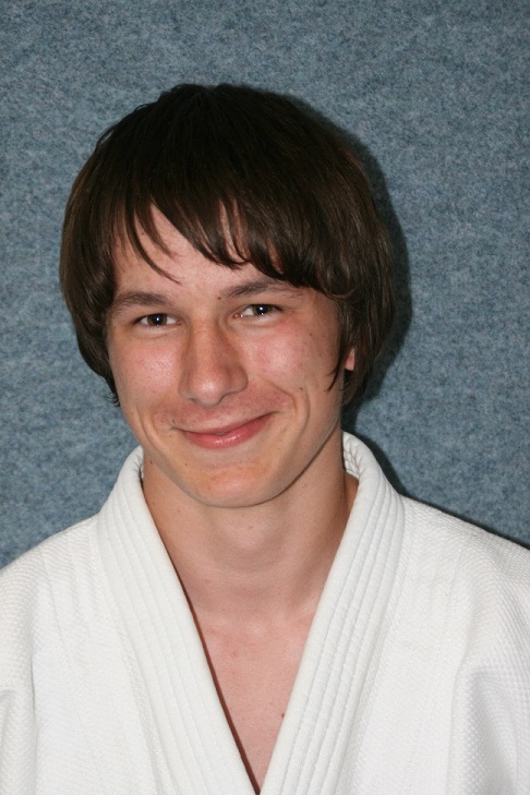 2012 LK
